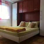 Dama شقة أوبروفاتش